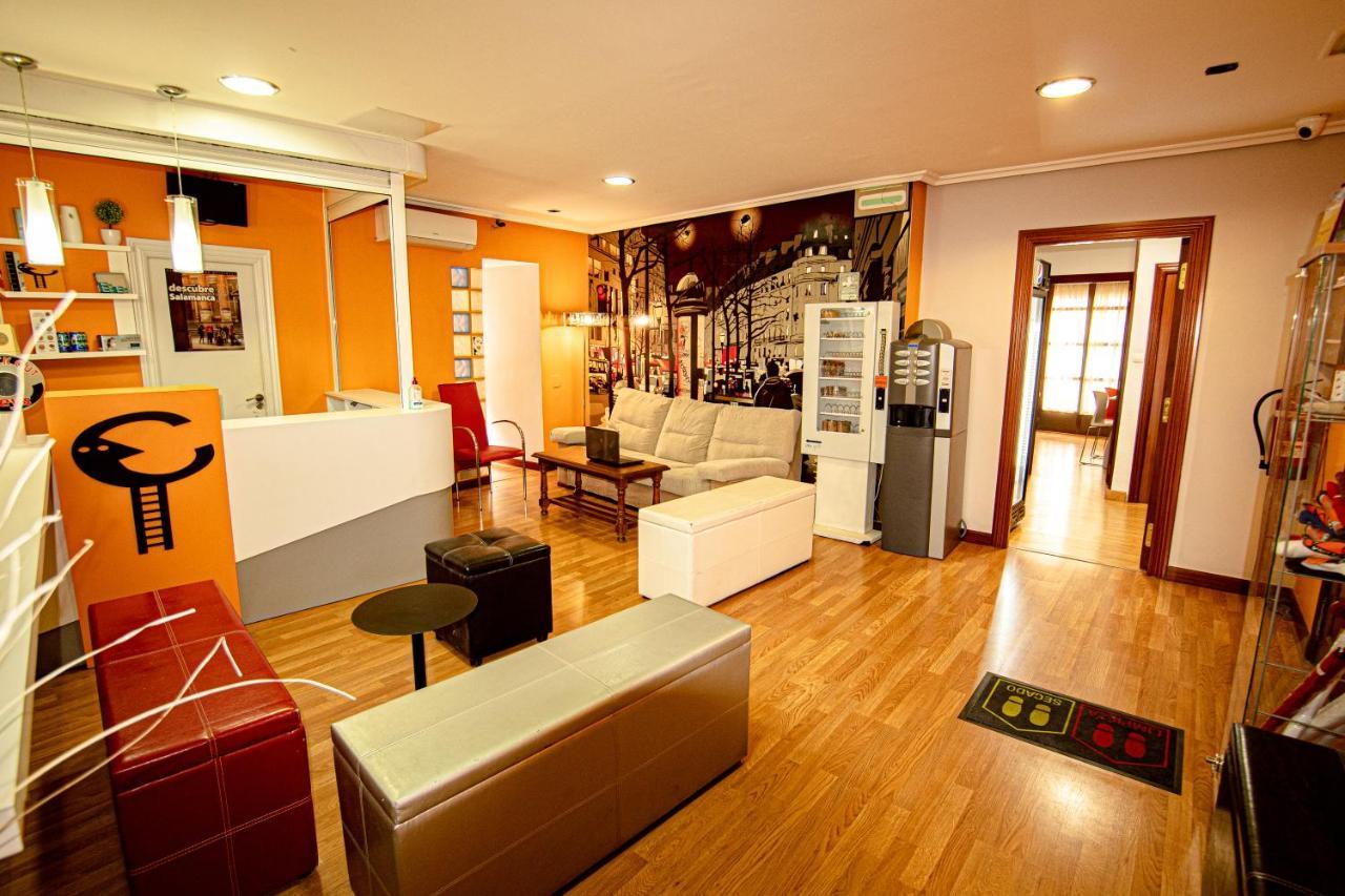 Residencia Salamanca Universitaria Hotel Exterior photo